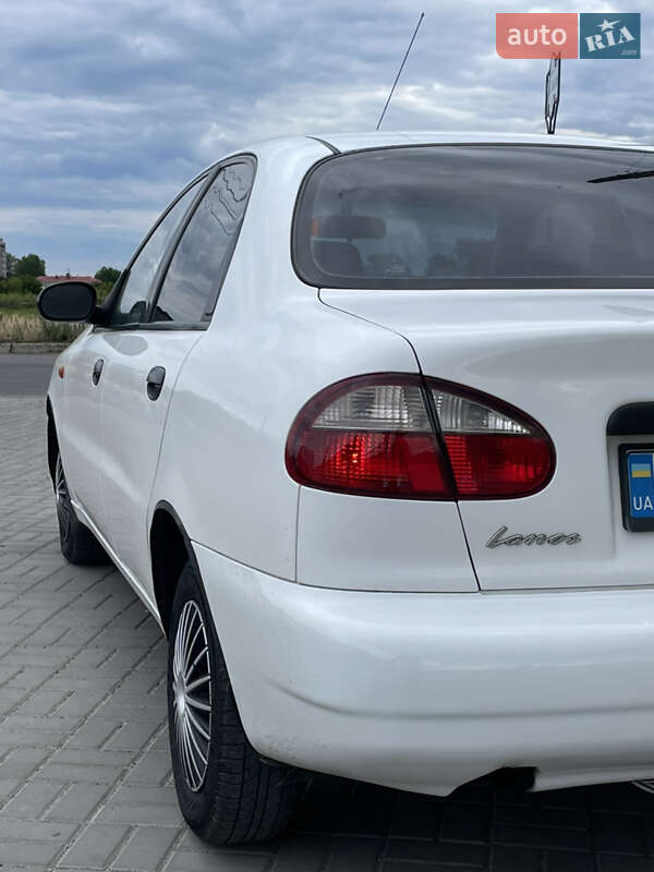 Седан Daewoo Lanos 2004 в Черкассах