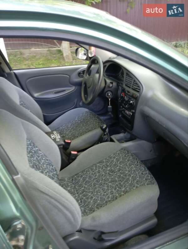 Седан Daewoo Lanos 2009 в Києві