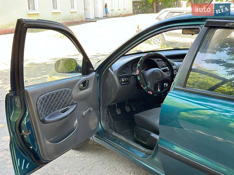 Седан Daewoo Lanos 2003 в Николаеве
