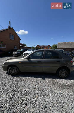 Хэтчбек Daewoo Lanos 2001 в 