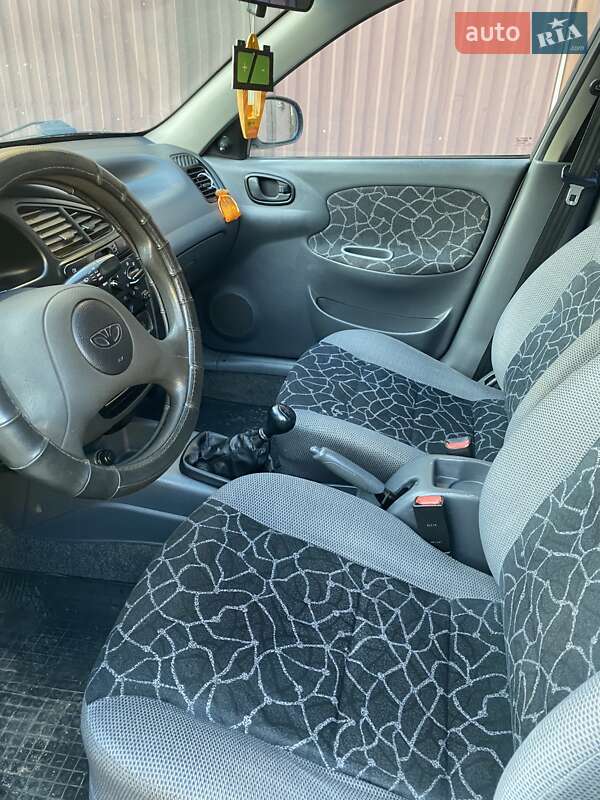 Седан Daewoo Lanos 2004 в Ужгороде