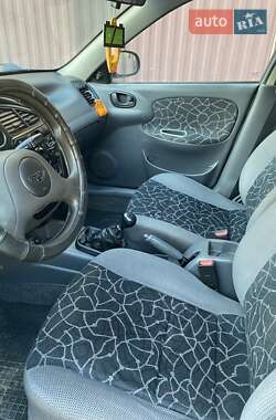 Седан Daewoo Lanos 2004 в 