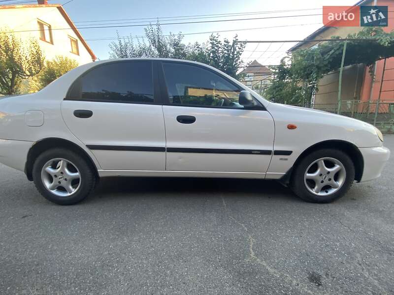 Daewoo Lanos 2004