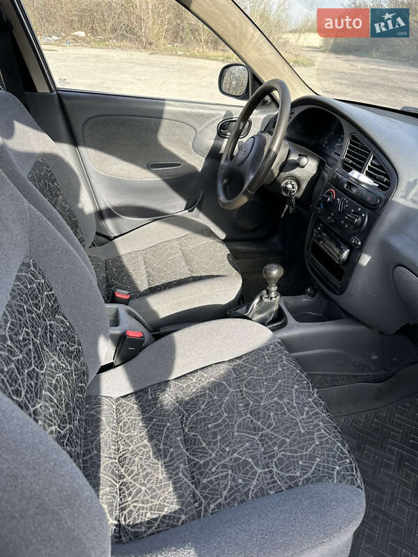 Седан Daewoo Lanos 2008 в Ровно