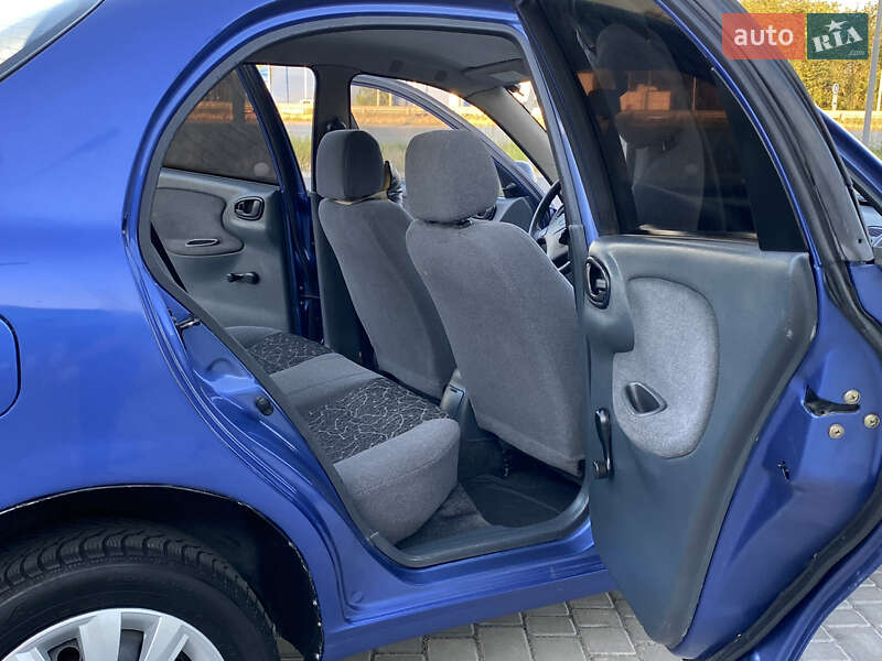 Седан Daewoo Lanos 2006 в Дніпрі