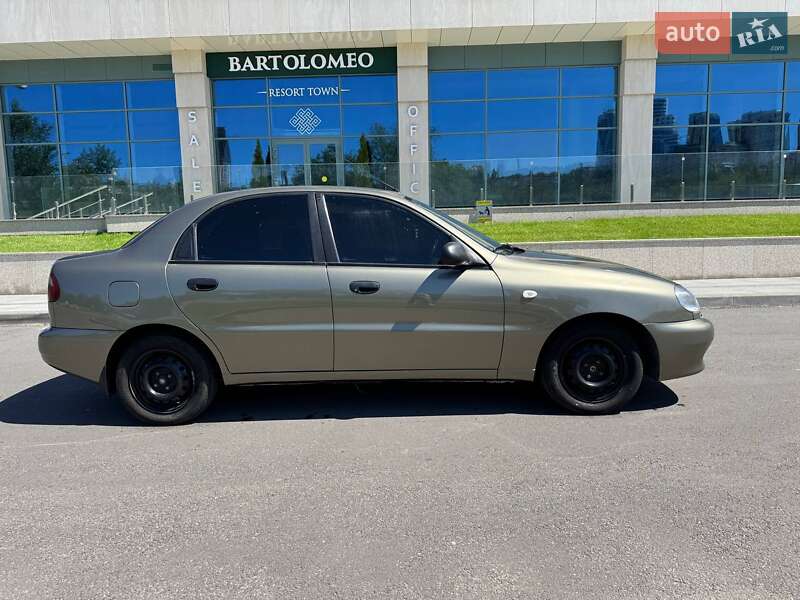Седан Daewoo Lanos 2005 в Днепре