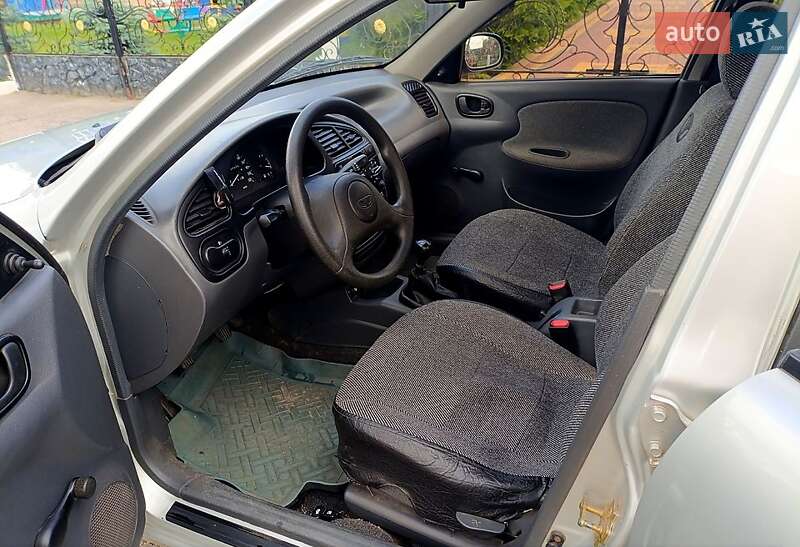 Седан Daewoo Lanos 2005 в Охтирці