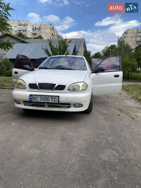 Седан Daewoo Lanos 2003 в Львове
