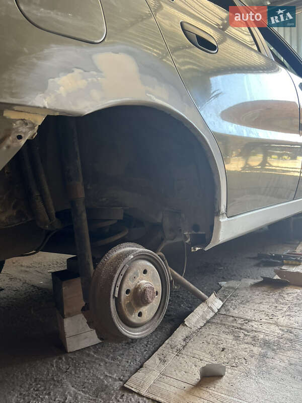 Седан Daewoo Lanos 2005 в Полтаві