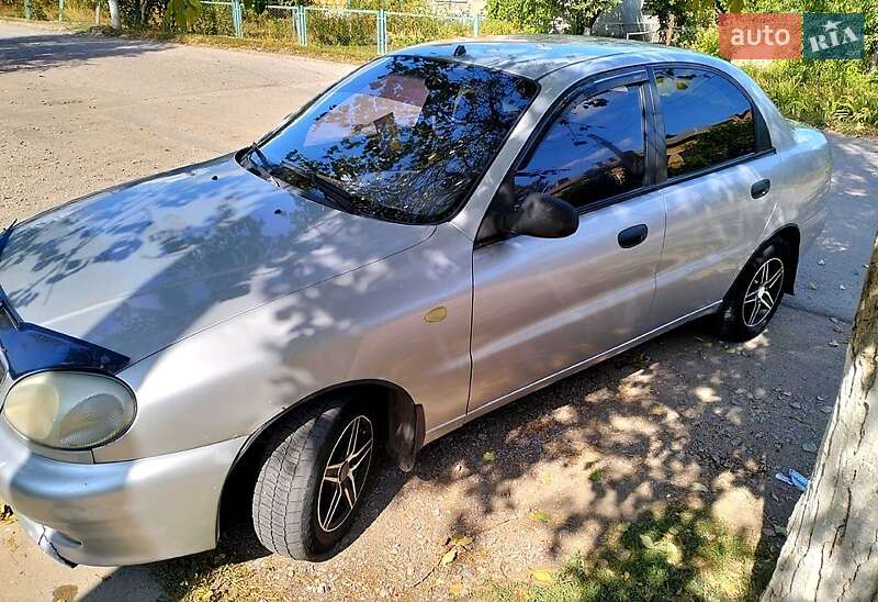 Седан Daewoo Lanos 2007 в Апостоловому