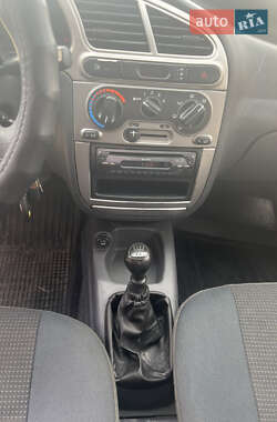 Седан Daewoo Lanos 2005 в 