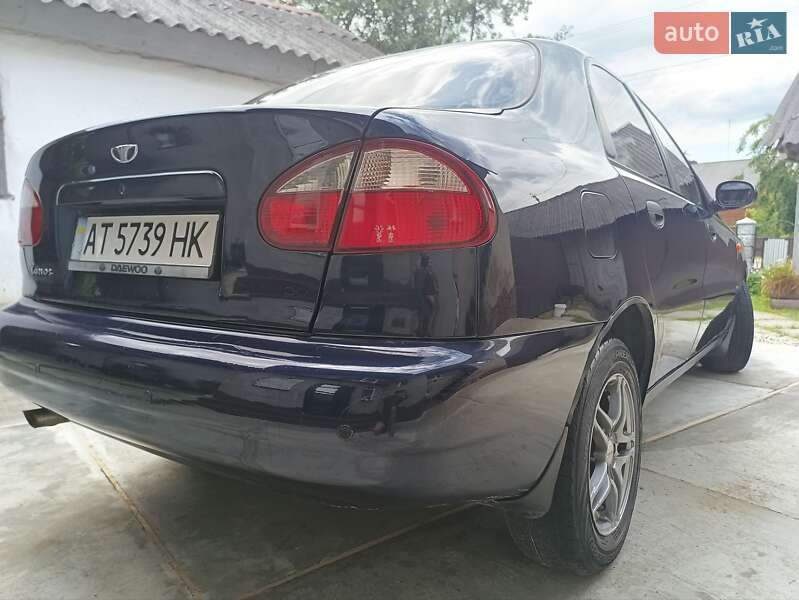 Седан Daewoo Lanos 2003 в Калуші