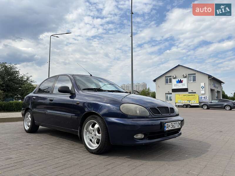 Седан Daewoo Lanos 2003 в Киеве