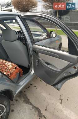 Седан Daewoo Lanos 2011 в 