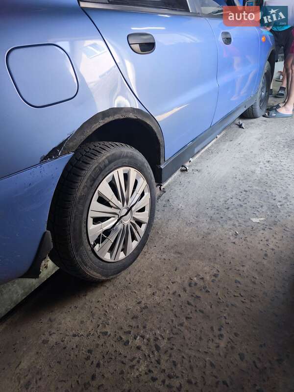 Седан Daewoo Lanos 2006 в Вараші