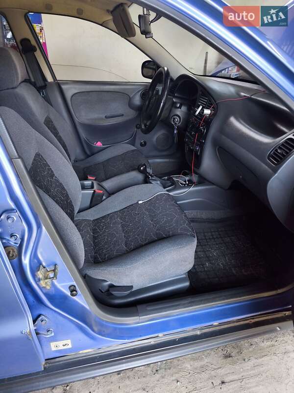 Седан Daewoo Lanos 2006 в Вараші