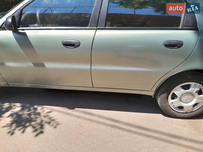 Седан Daewoo Lanos 2006 в Миколаєві