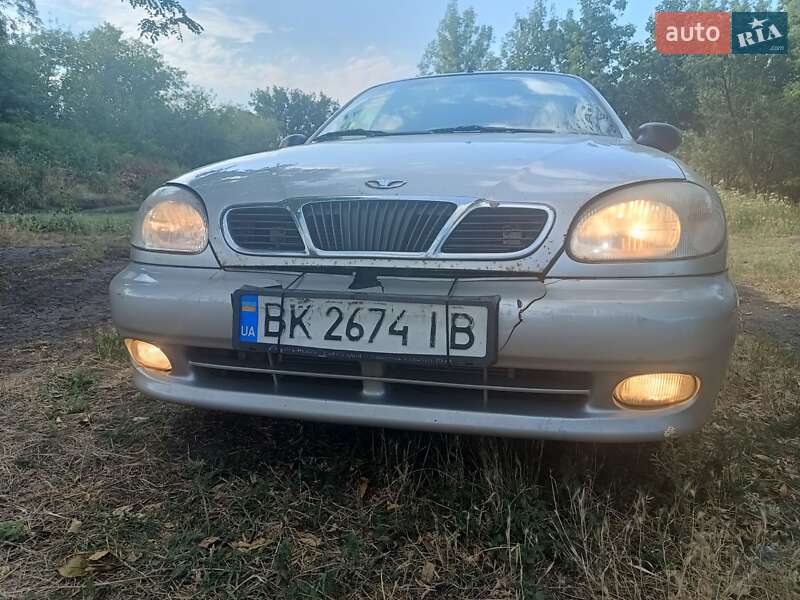 Седан Daewoo Lanos 2003 в Покровском