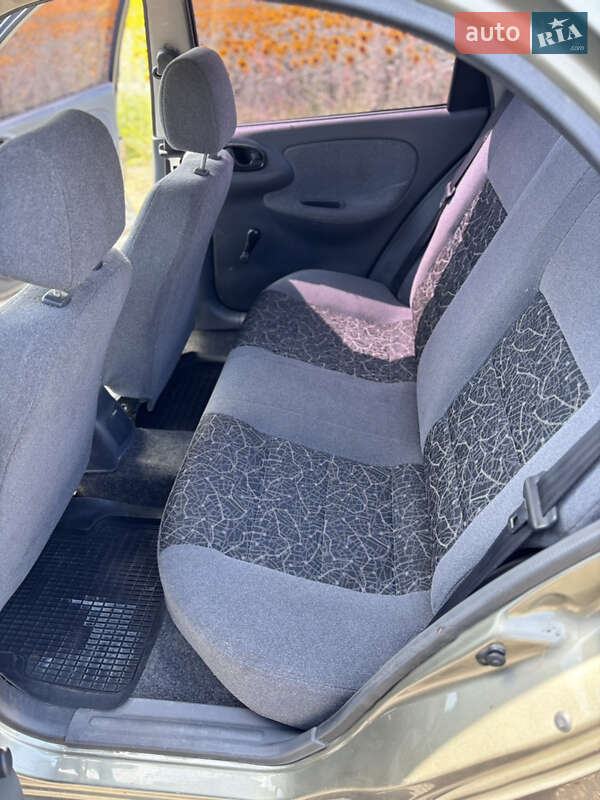 Седан Daewoo Lanos 2005 в Каменском