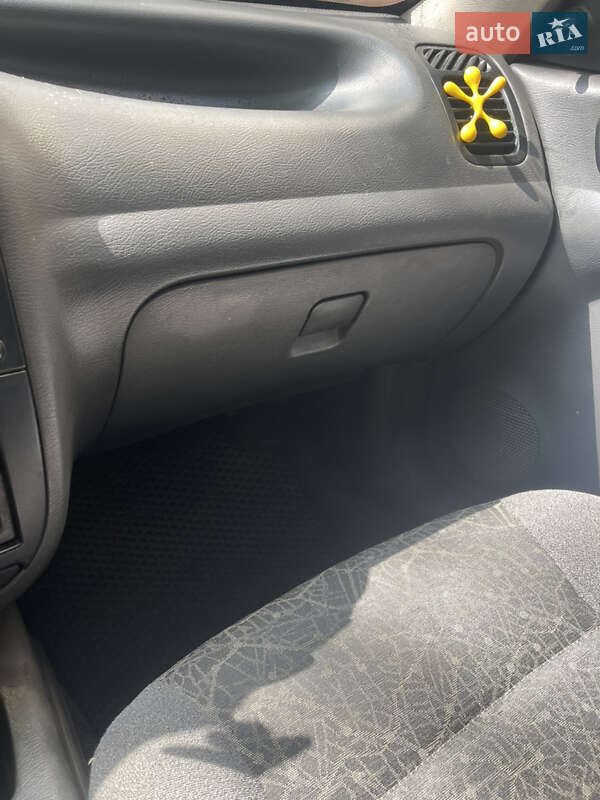 Седан Daewoo Lanos 2008 в Ровно