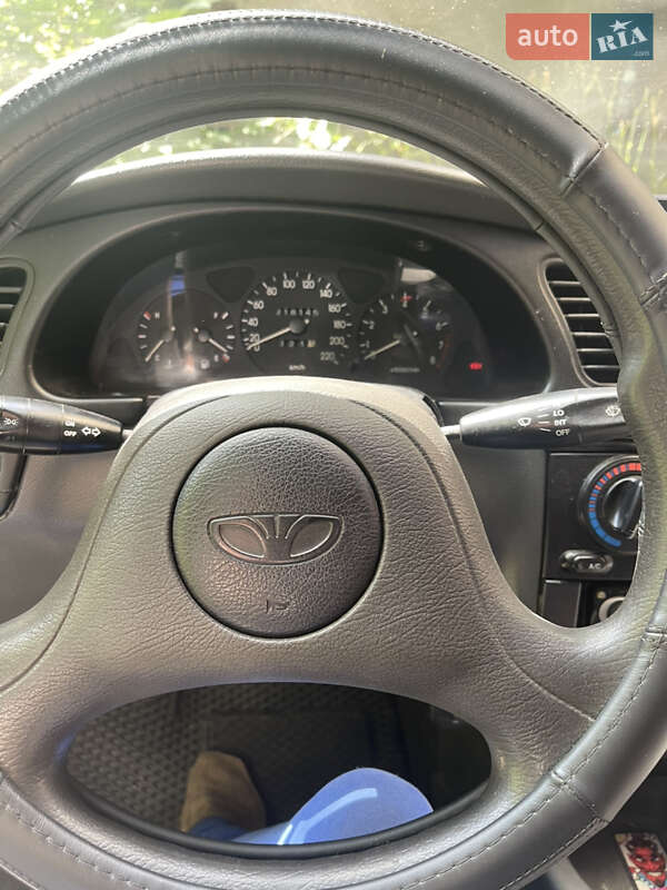 Седан Daewoo Lanos 2008 в Ровно