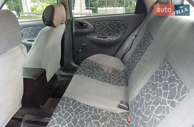 Седан Daewoo Lanos 2003 в 