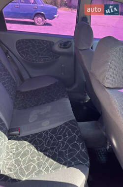 Седан Daewoo Lanos 2004 в 