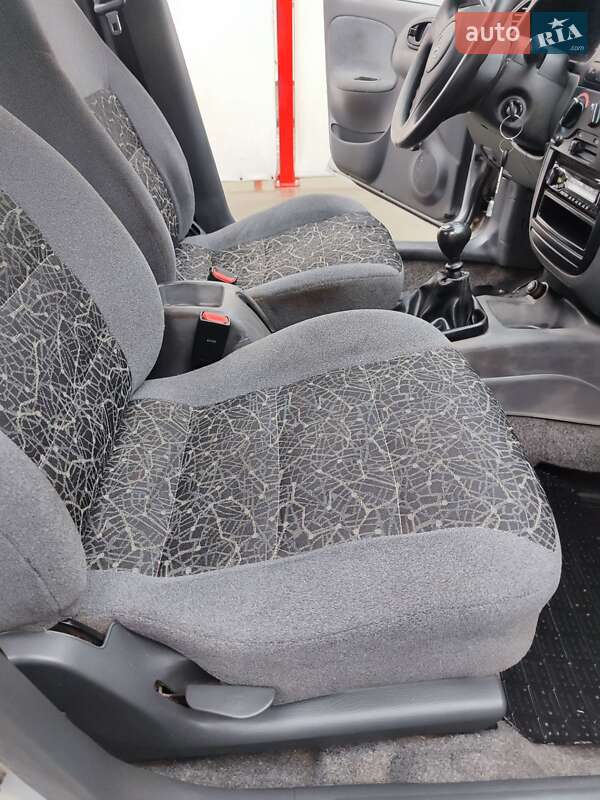 Седан Daewoo Lanos 2008 в Прилуках