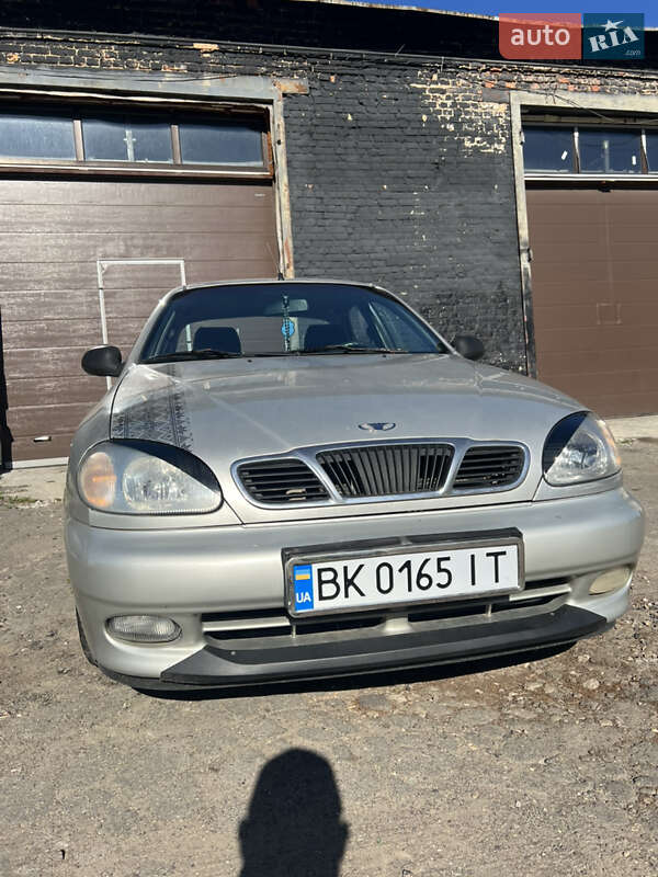 Седан Daewoo Lanos 2003 в Рівному