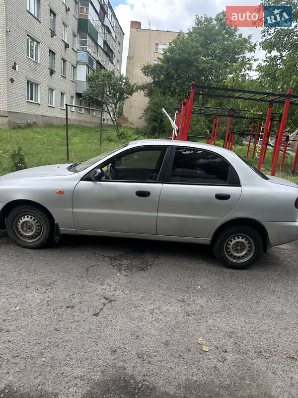 Седан Daewoo Lanos 2008 в Хмільнику