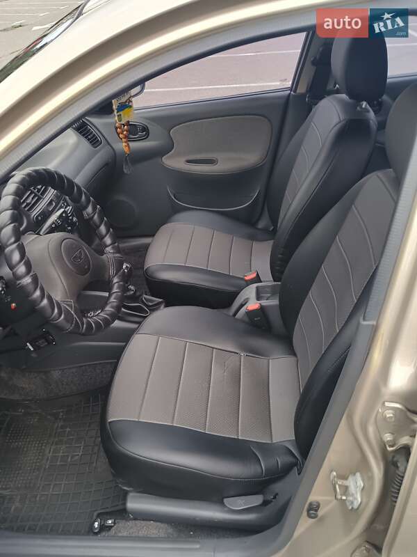 Седан Daewoo Lanos 2008 в Киеве