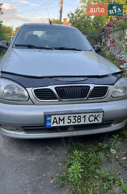 Седан Daewoo Lanos 2006 в Кореці