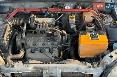 Седан Daewoo Lanos 2003 в Харкові