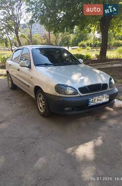 Седан Daewoo Lanos 2002 в Кривому Розі