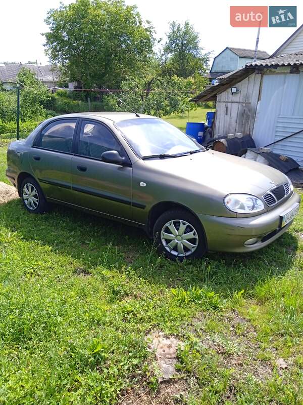 Седан Daewoo Lanos 2005 в Киеве