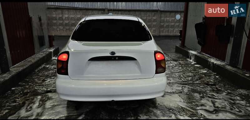 Седан Daewoo Lanos 2012 в Івано-Франківську