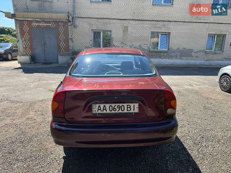 Седан Daewoo Lanos 2006 в Києві