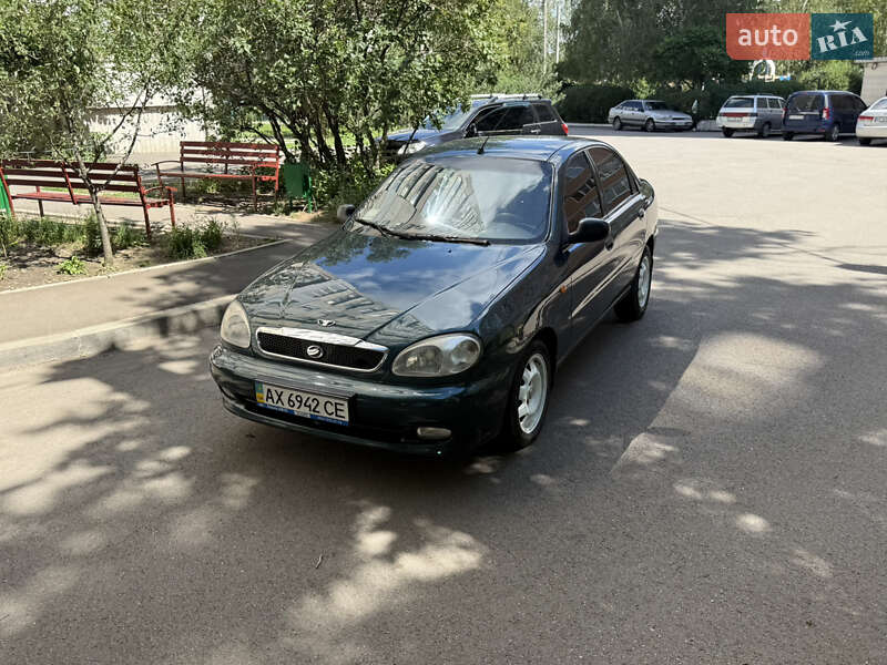 Седан Daewoo Lanos 2003 в Харкові