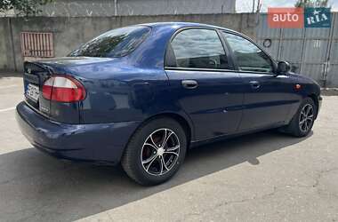 Седан Daewoo Lanos 2002 в 