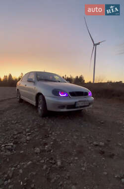 Седан Daewoo Lanos 2002 в 