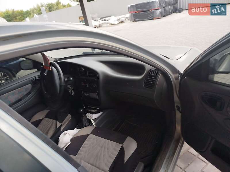 Седан Daewoo Lanos 2005 в Днепре