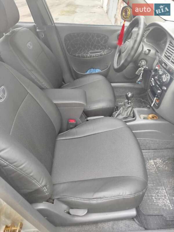 Седан Daewoo Lanos 2004 в Павлограде фото 10 Седан Daewoo Lanos 2004 в Павлограде