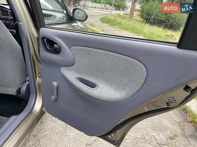 Седан Daewoo Lanos 2007 в Києві