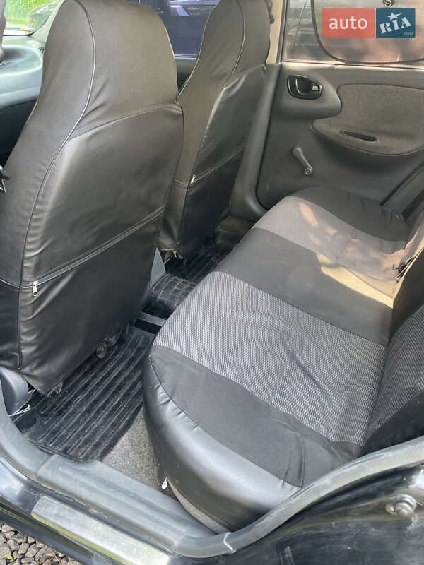 Седан Daewoo Lanos 2008 в Дубні