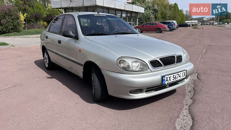 Седан Daewoo Lanos 2010 в Харкові