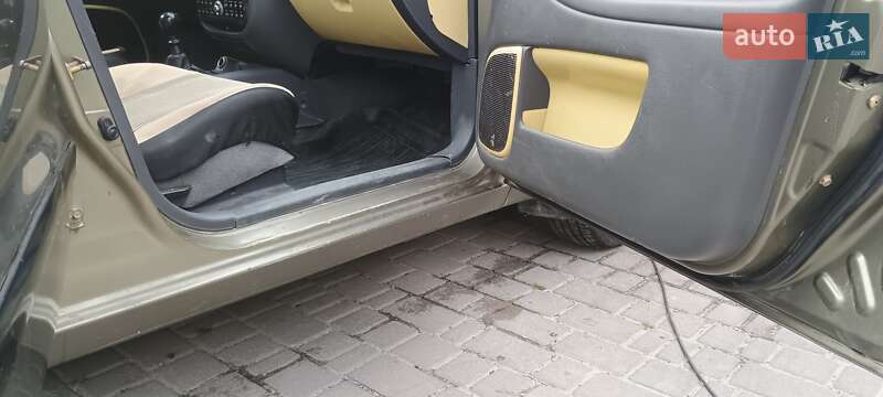 Седан Daewoo Lanos 2004 в Николаеве