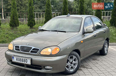 Седан Daewoo Lanos 2002 в Дрогобичі