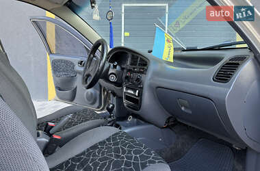 Седан Daewoo Lanos 2004 в 