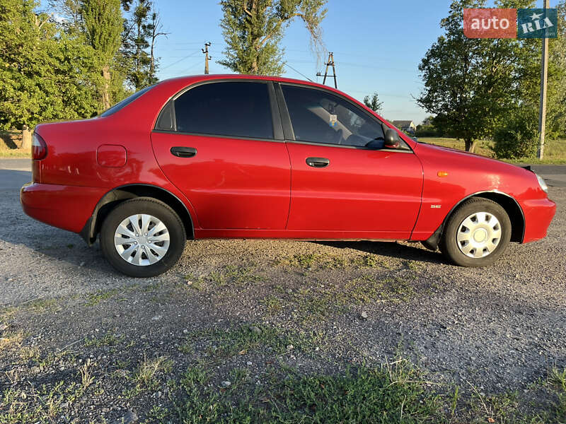 Седан Daewoo Lanos 2008 в Миргороді