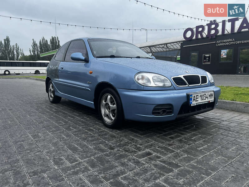 Хэтчбек Daewoo Lanos 2003 в Днепре